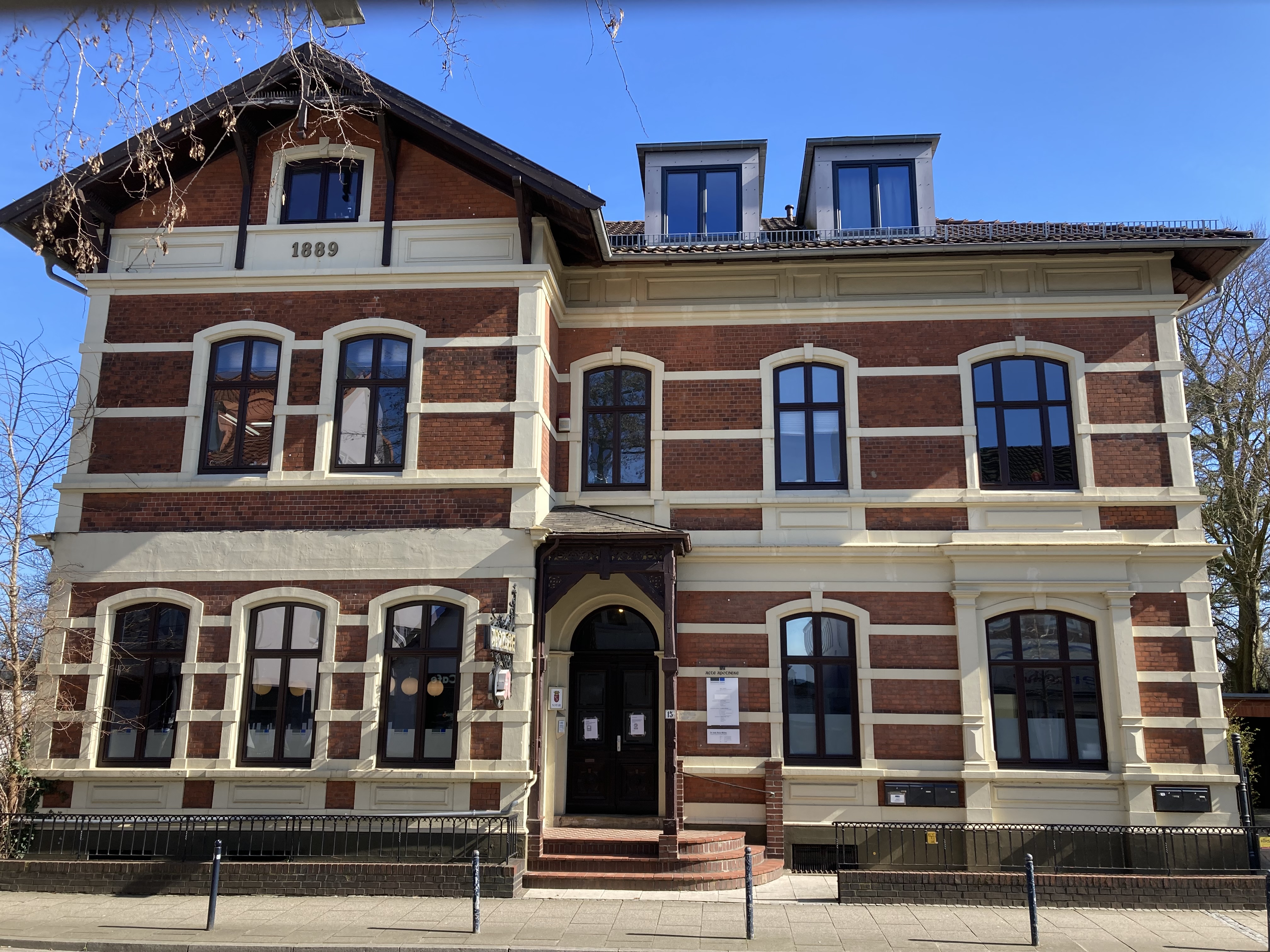 Praxisgebäude Dr. Boris Müller (Baujahr 1889)